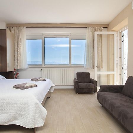 לומבארדה Guest House Lovric חדר תמונה
